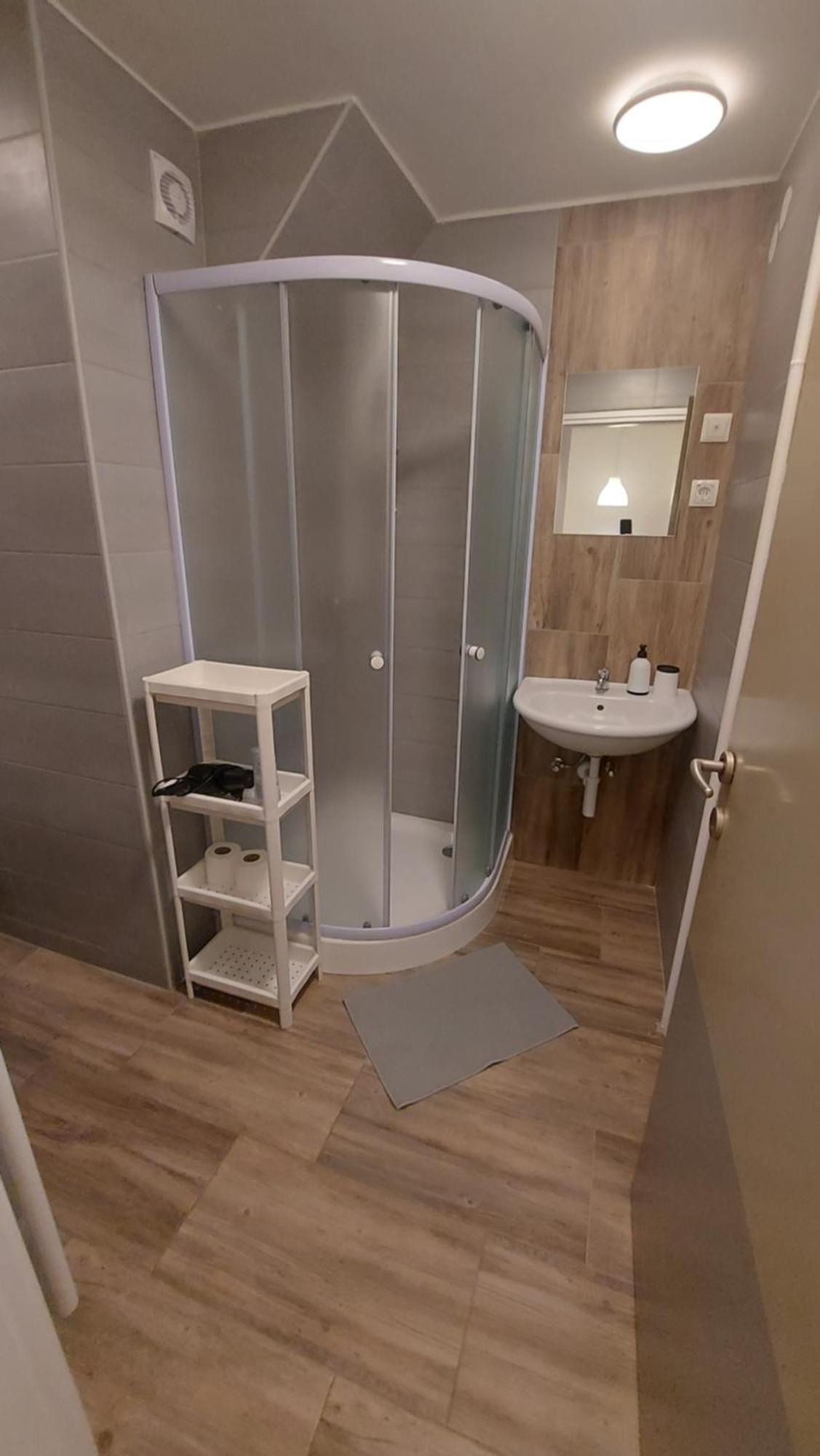 Sweet Apartments With Free Private Parking Ljubljana Bilik gambar